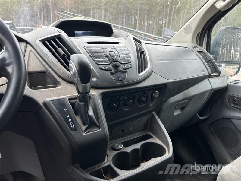 Ford Transit 250 Cargo Van Kaubikud