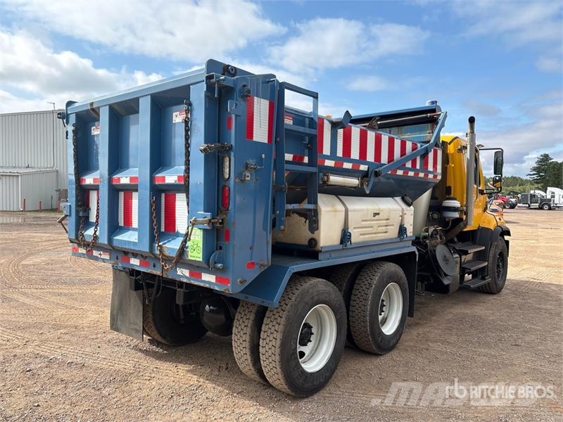 Freightliner 108SD 6x4 Spreader Truck Forsvar/Miljø