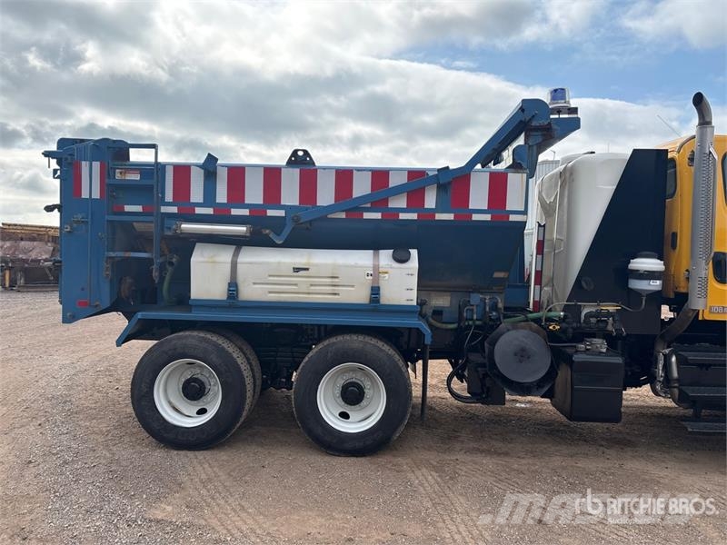 Freightliner 108SD 6x4 Spreader Truck Forsvar/Miljø