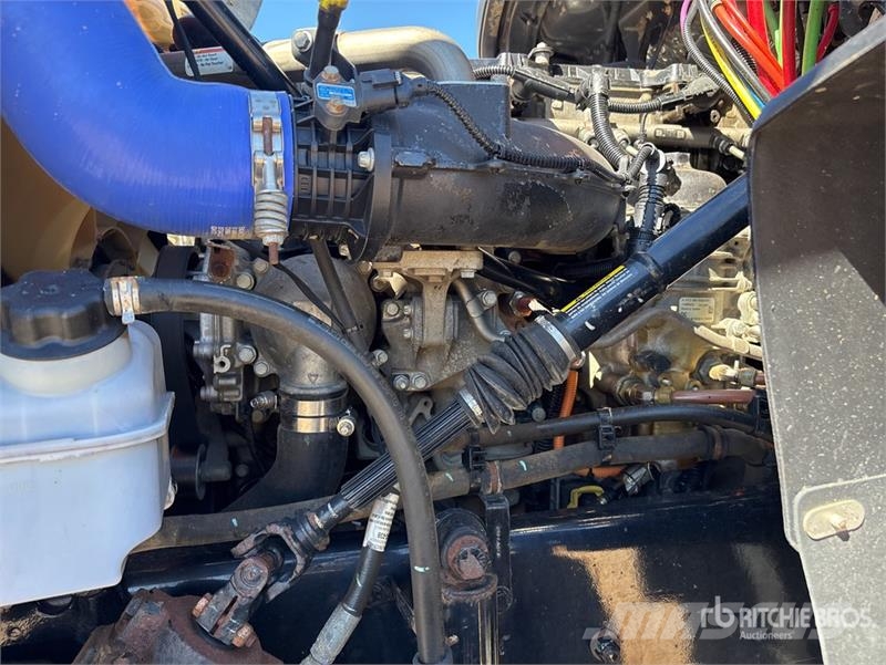 Freightliner 114SD 6x4 T/A Sleeper Truck Tractor Trekkvogner