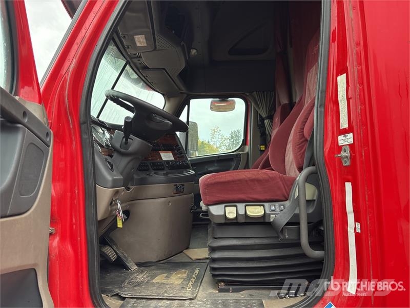Freightliner Cascadia 125 Trekkers