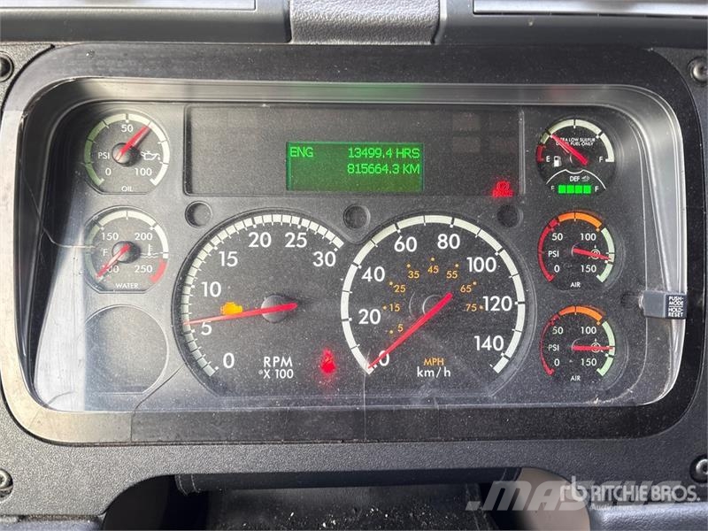 Freightliner Cascadia 125 6x4 T/A Sleeper Truck Tractor Sattelzugmaschinen