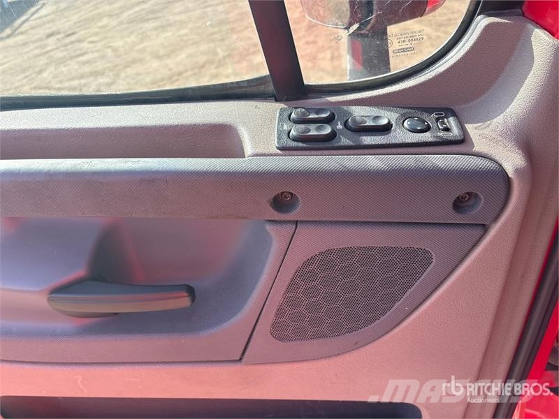 Freightliner Cascadia 125 6x4 T/A Sleeper Truck Tractor Trekkers