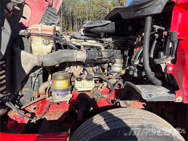 Freightliner Cascadia 125 6x4 T/A Sleeper Truck Tractor Trekkers