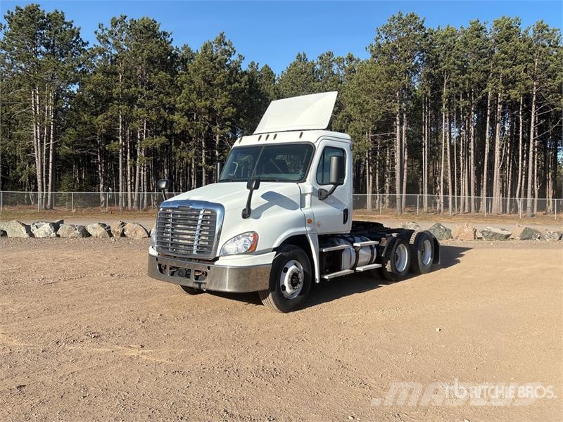Freightliner Cascadia 125 Tegljači