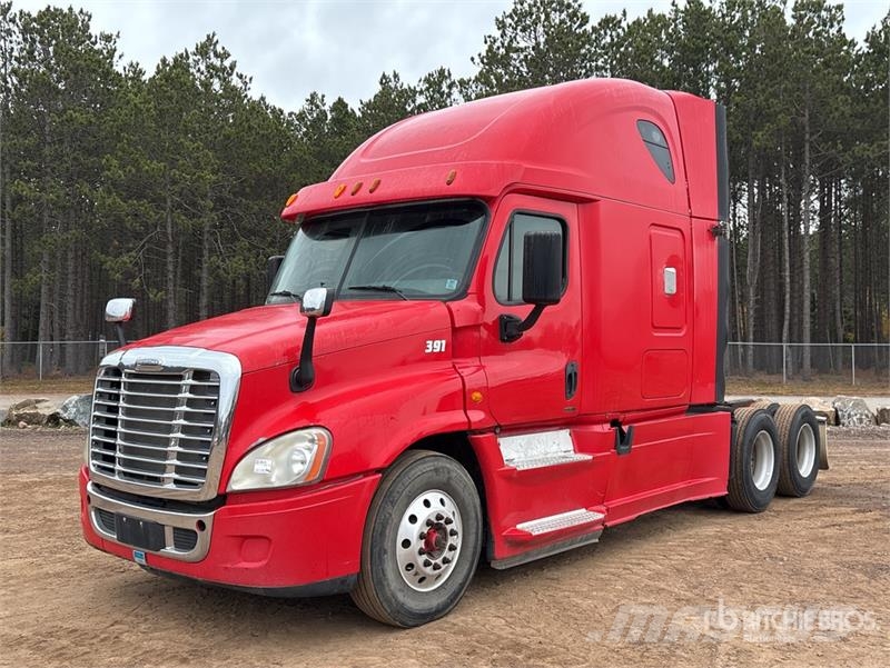Freightliner Cascadia 125 Trekkers