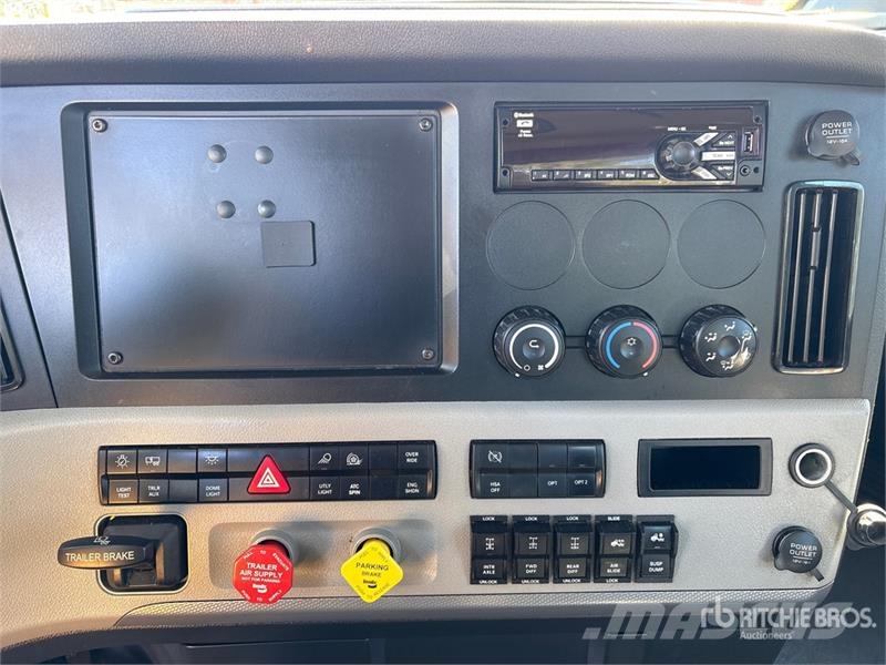 Freightliner Cascadia 126 Sattelzugmaschinen