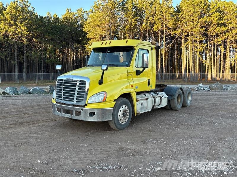 Freightliner Cascadia 125 Седельные тягачи