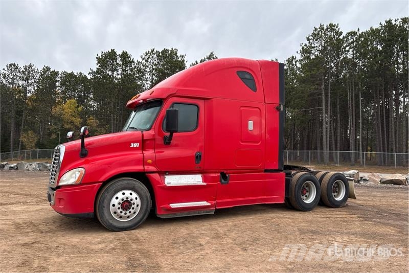 Freightliner Cascadia 125 Trekkers