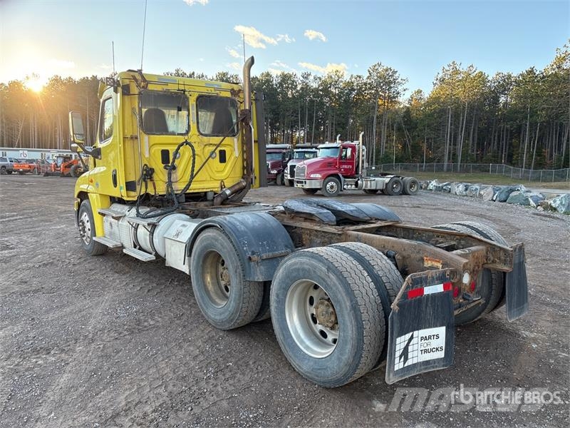 Freightliner Cascadia 125 Седельные тягачи