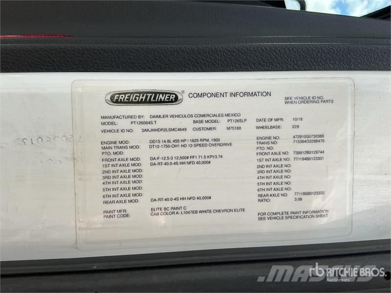 Freightliner Cascadia 126 6x4 T/A Sleeper Truck Tractor Trekkers