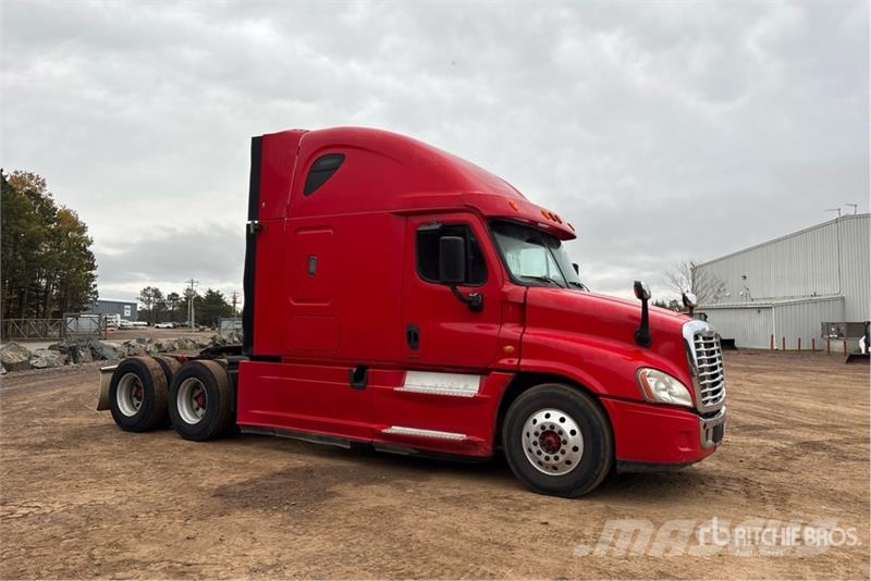 Freightliner Cascadia 125 Trekkers