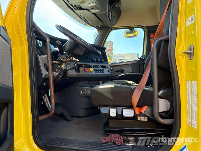 Freightliner Cascadia 126 Sattelzugmaschinen