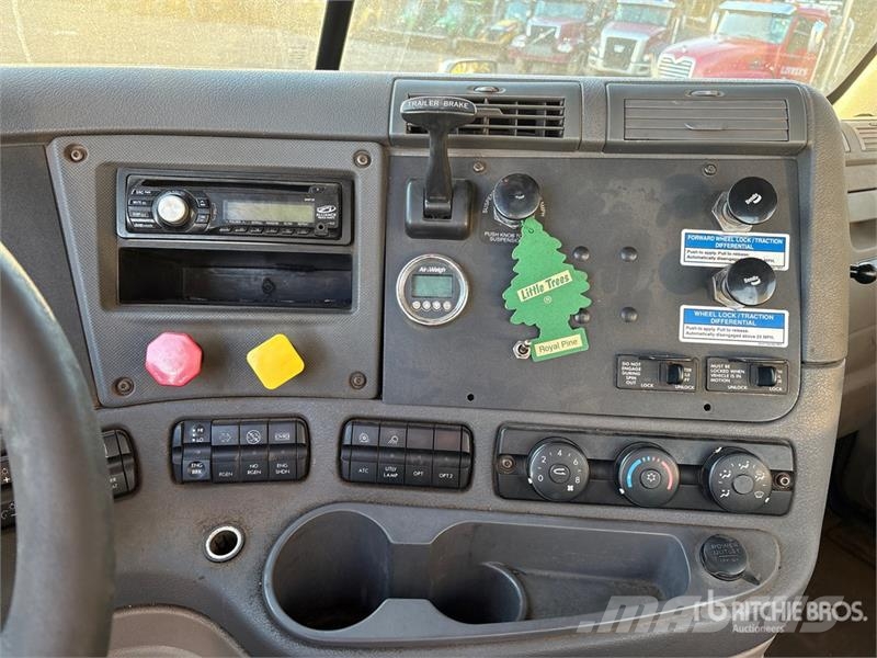 Freightliner Cascadia 125 Седельные тягачи