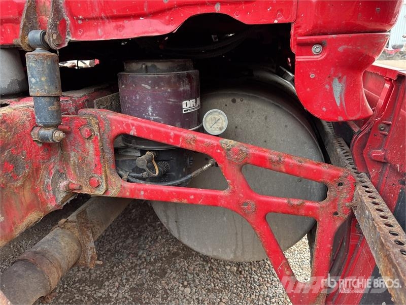 Freightliner Cascadia 125 6x4 T/A Sleeper Truck Tractor 牵引车