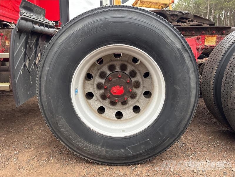 Freightliner Cascadia 125 Trekkers