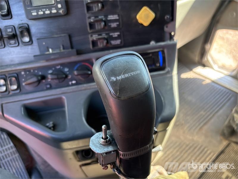Freightliner Columbia 120 Prime Movers