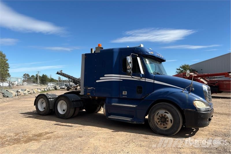 Freightliner Columbia 120 Prime Movers