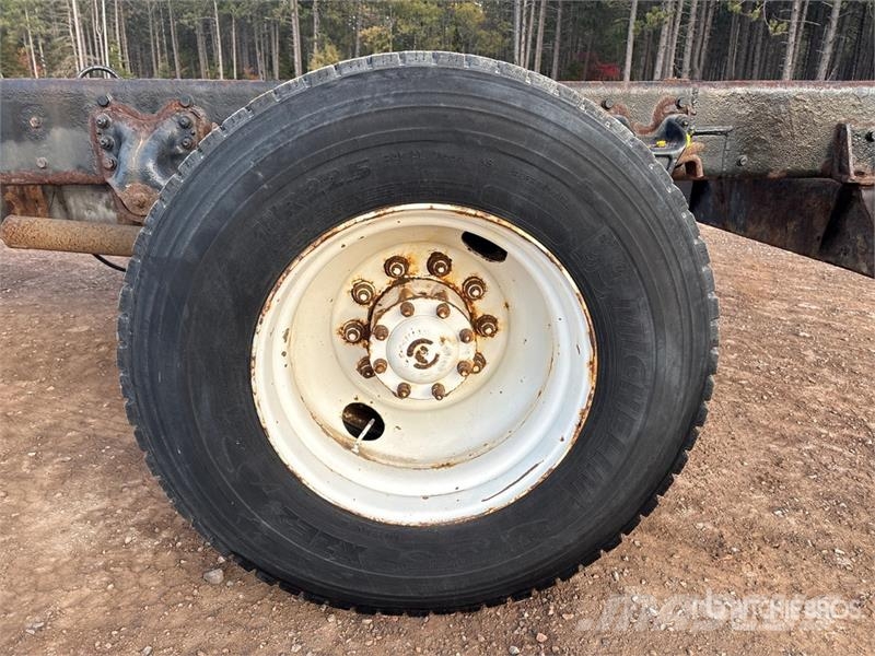 Freightliner lb Straight Boom on Freightliner M2 106 4x2 Boom Kamioni sa kranom