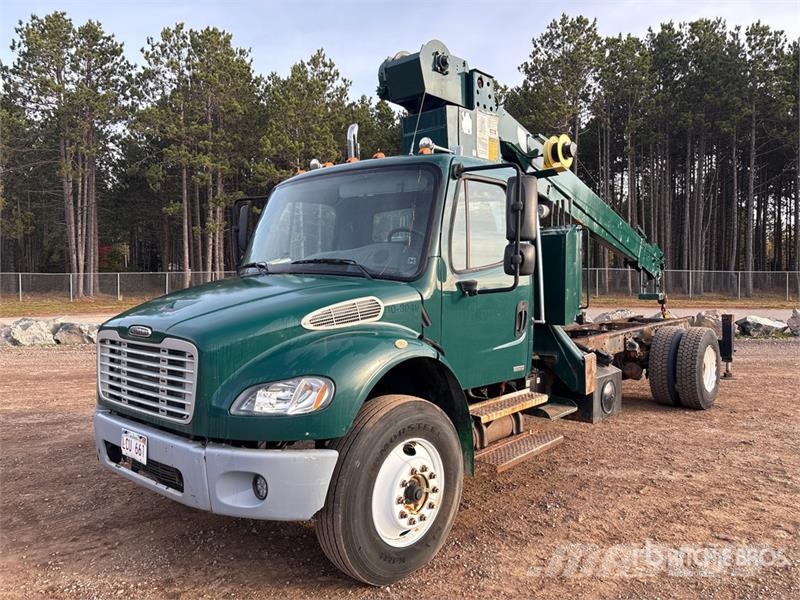Freightliner lb Straight Boom on Freightliner M2 106 4x2 Boom Kamioni sa kranom