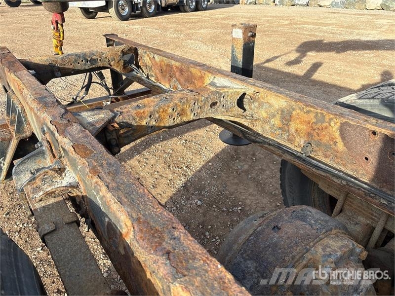 Freightliner lb Straight Boom on Freightliner M2 106 4x2 Boom Kamioni sa kranom