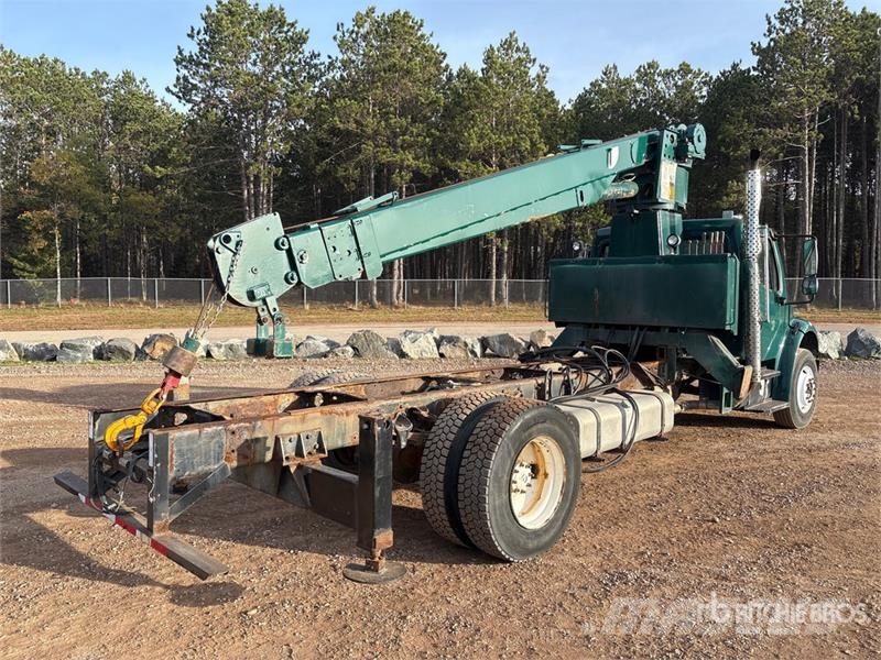 Freightliner lb Straight Boom on Freightliner M2 106 4x2 Boom Kamioni sa kranom