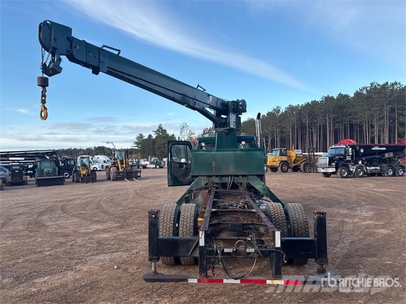 Freightliner lb Straight Boom on Freightliner M2 106 4x2 Boom Kamioni sa kranom