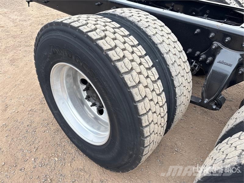 Freightliner M2 106 Kabíny a interiér