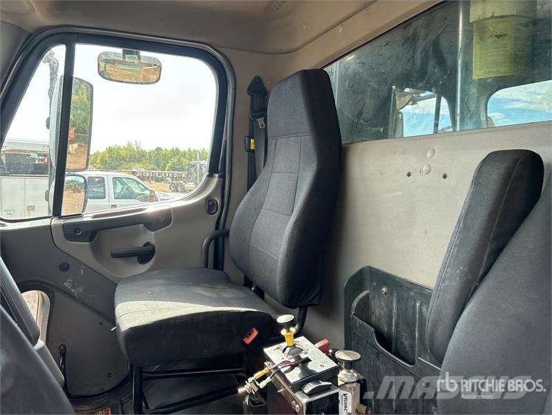 Freightliner M2 106 Bañeras basculantes usadas