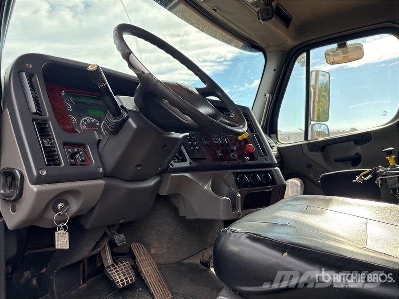 Freightliner M2 106 Bañeras basculantes usadas