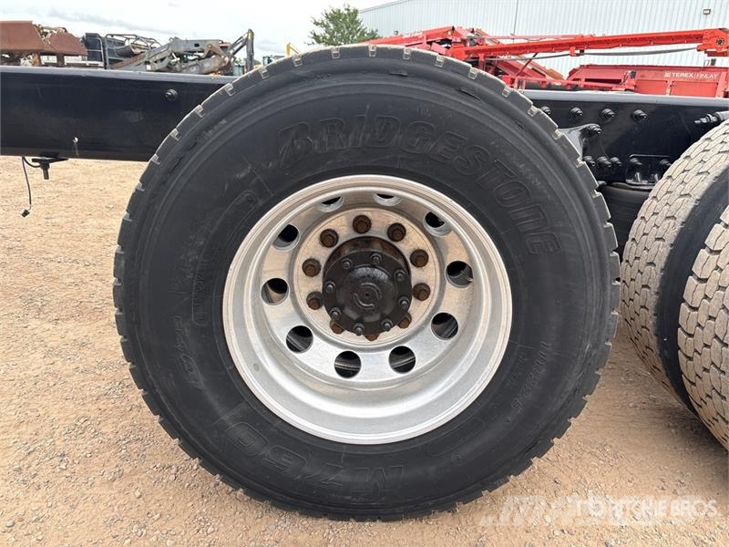 Freightliner M2 106 Kabíny a interiér
