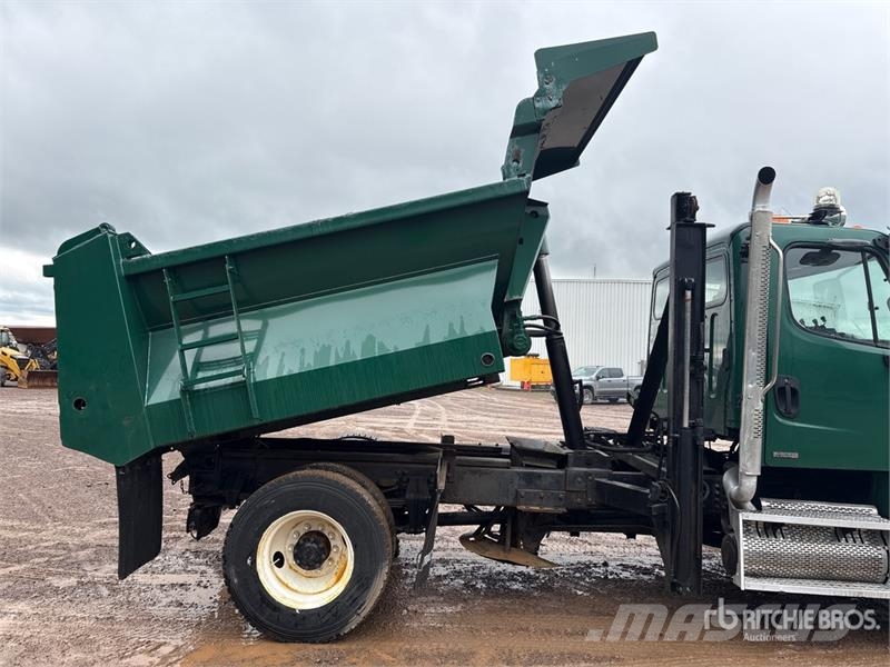 Freightliner M2 106 Kommunalt / generelt kjøretøy