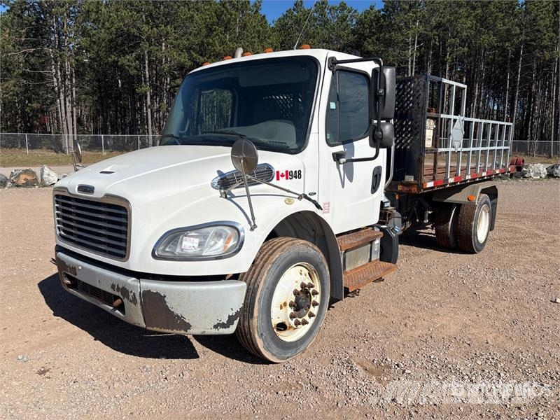Freightliner M2 106 Camiones polibrazo