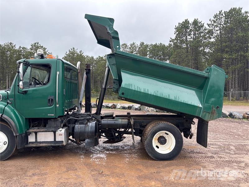 Freightliner M2 106 Kommunalt / generelt kjøretøy