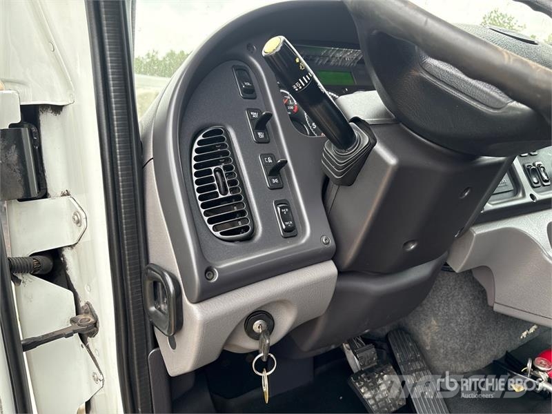 Freightliner M2 106 Kabíny a interiér