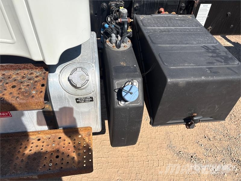 Freightliner M2 106 Cabinas