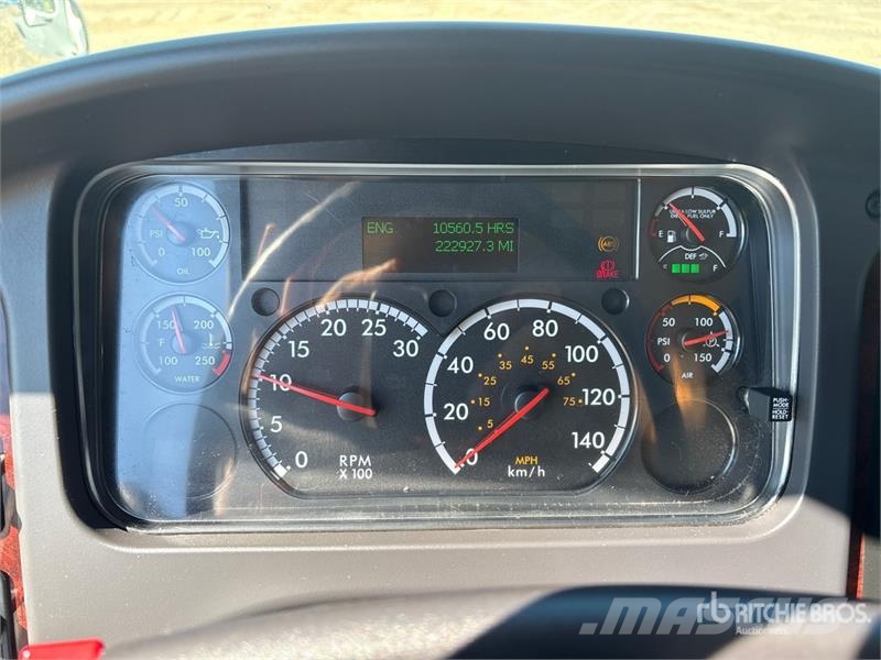 Freightliner M2 106 Cabinas