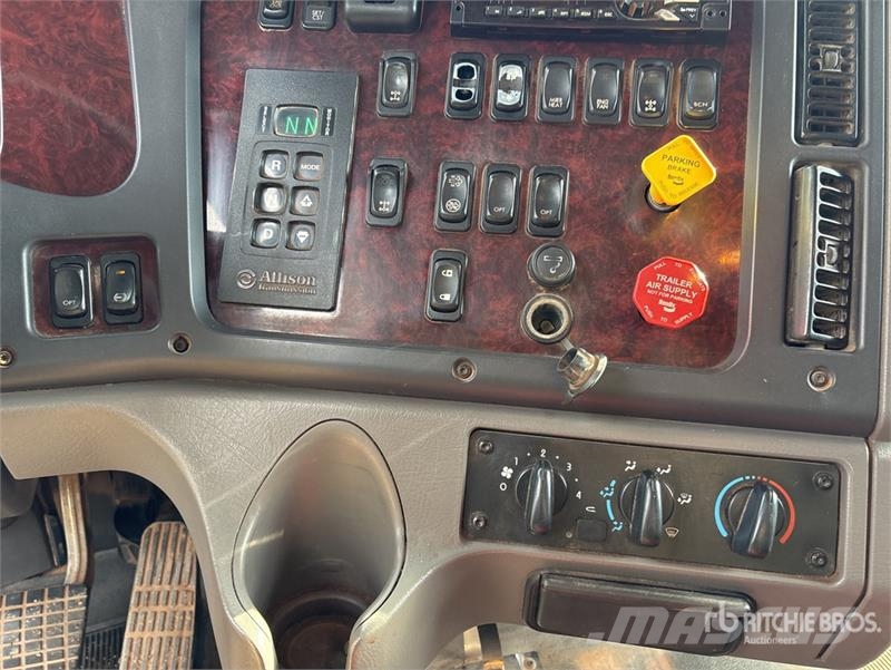 Freightliner M2 106 Bañeras basculantes usadas