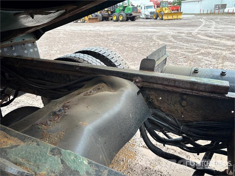Freightliner M2 106 Kommunalt / generelt kjøretøy