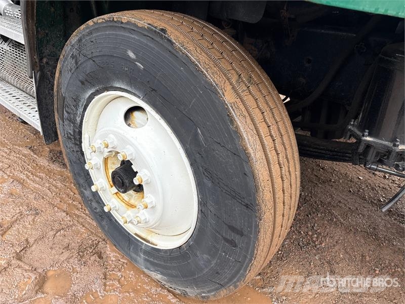 Freightliner M2 106 Kommunalt / generelt kjøretøy