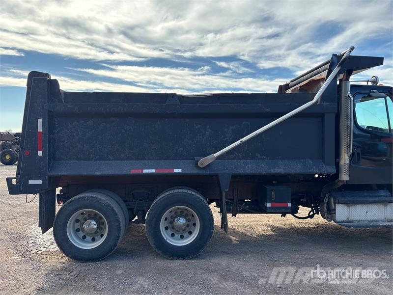 Freightliner M2 106 Bañeras basculantes usadas