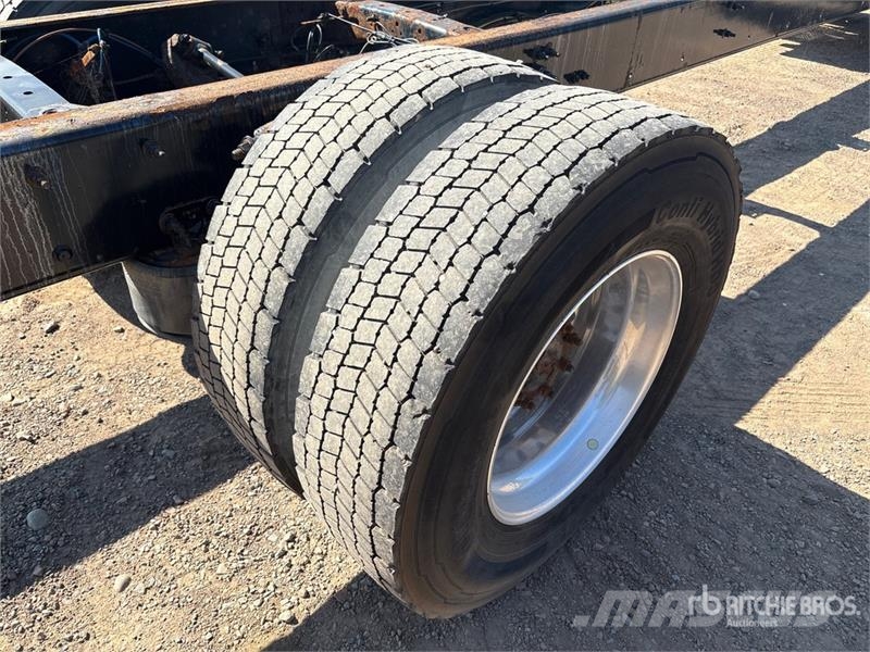 Freightliner M2 106 Cabinas