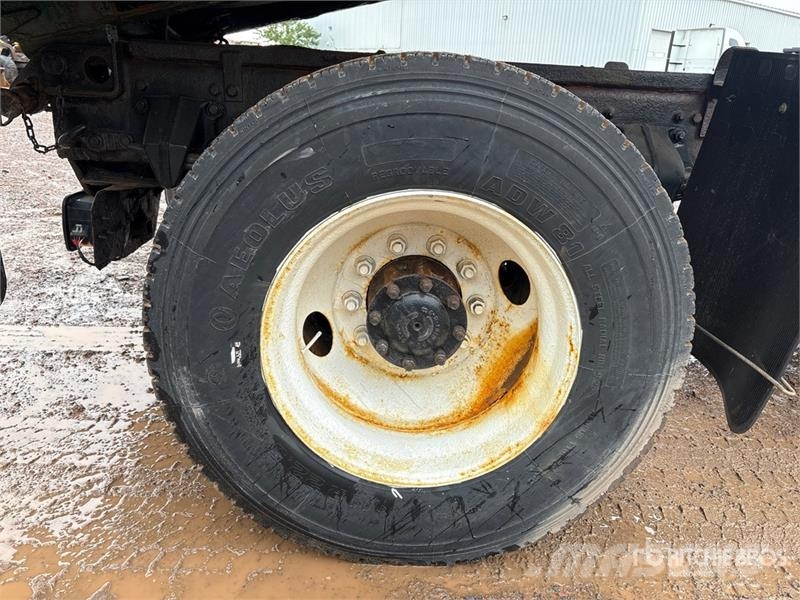 Freightliner M2 106 Kommunalt / generelt kjøretøy