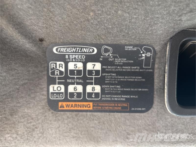 Freightliner M2 106 自卸式货车