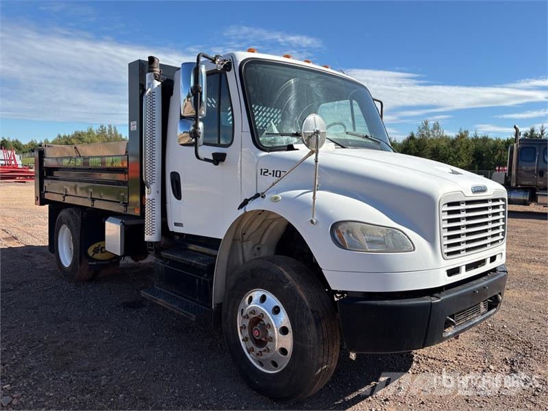 Freightliner M2 106 4x2 S/A Dump Truck (Inoperable) Bañeras basculantes usadas