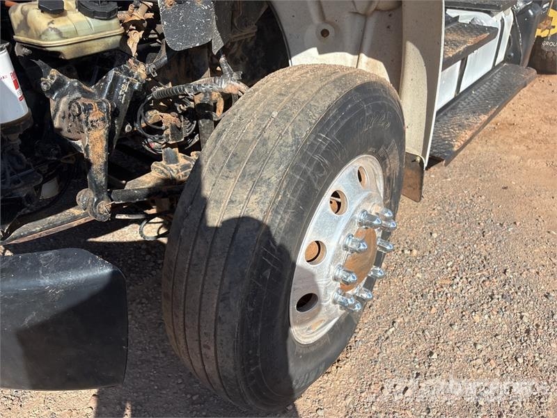 Freightliner M2 106 4x2 S/A Dump Truck (Inoperable) Bañeras basculantes usadas