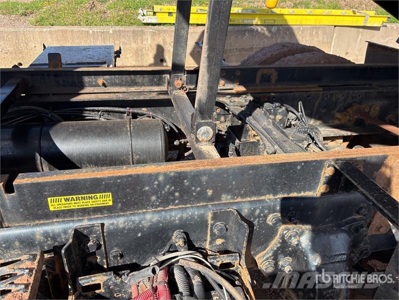 Freightliner M2 106 4x2 S/A Dump Truck (Inoperable) Bañeras basculantes usadas
