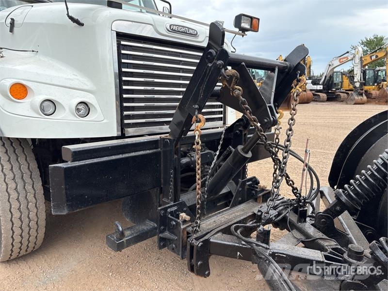 Freightliner M2 106 4x2 Snow Plow Truck Forsvar/Miljø