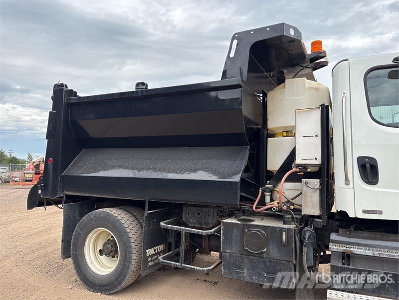 Freightliner M2 106 4x2 Snow Plow Truck Forsvar/Miljø