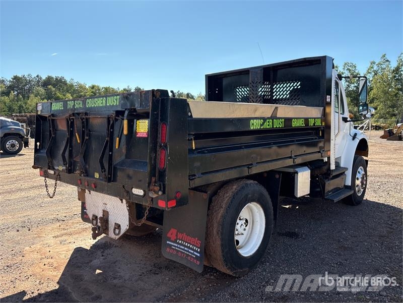 Freightliner M2 106 4x2 S/A Dump Truck (Inoperable) Bañeras basculantes usadas